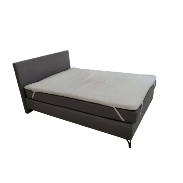 Boxspringbett mit Nachtkästchen und Tapper – Bild 3