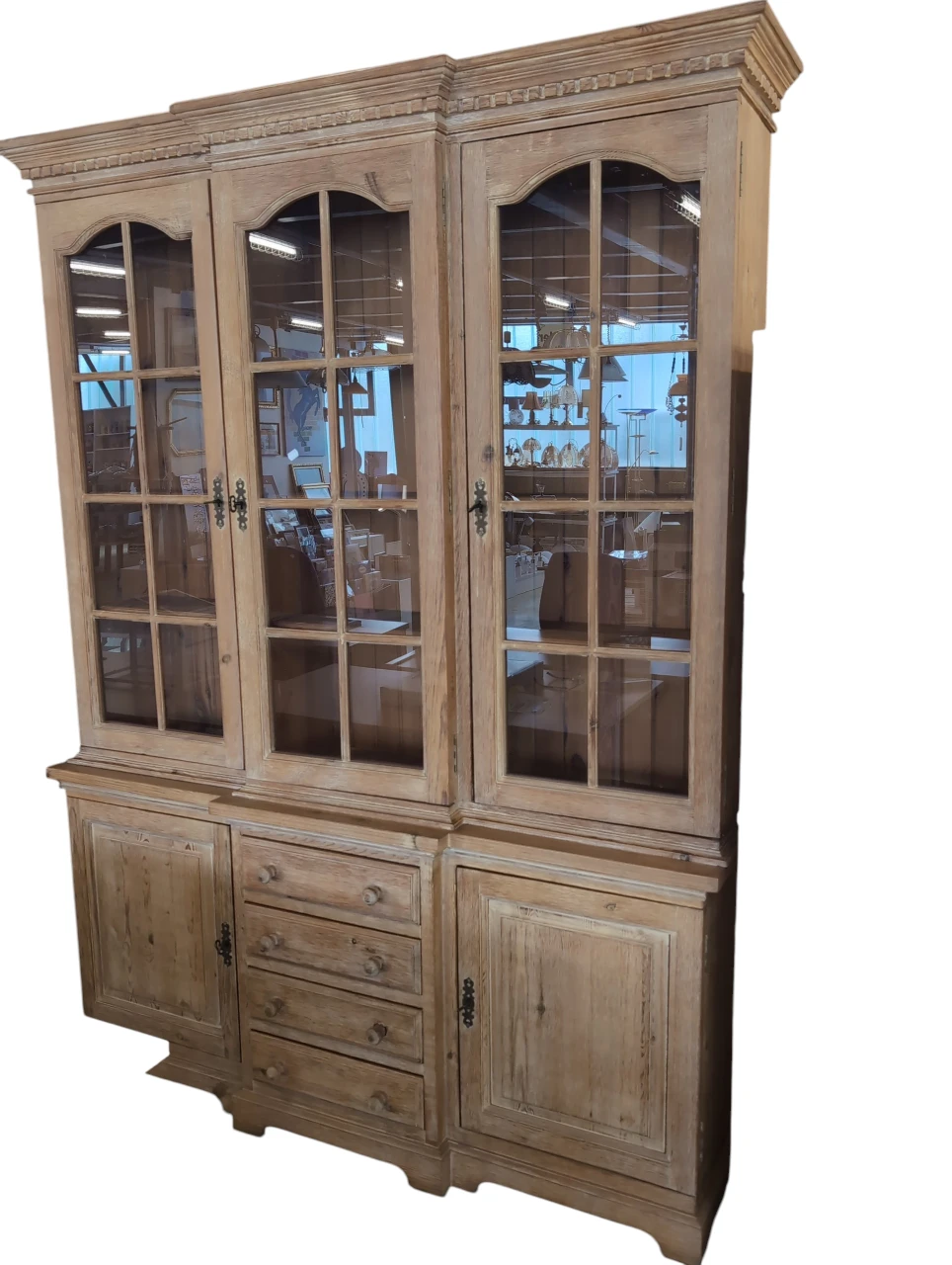 Vitrinenschrank Pinienholz / Farbe Karamelle