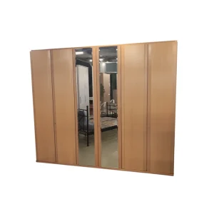 Kleiderschrank 6-türig mit Spiegel