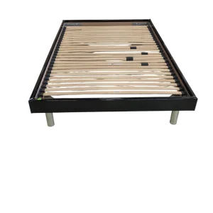 Doppelbett mit Lattenrost